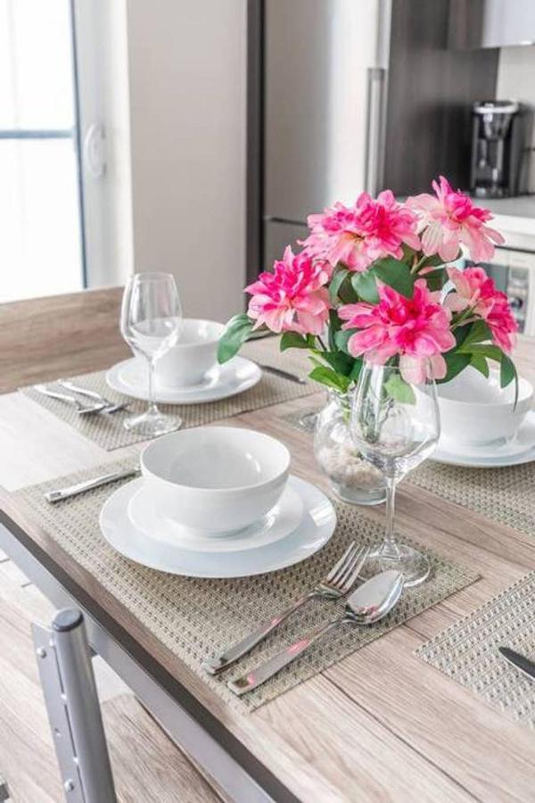 Stunning Views Of Downtown - Luxury High Rise With King Bed! Villa Toronto Exteriör bild